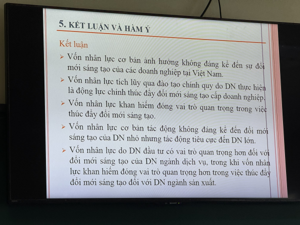 NGHIỆM THU ĐỀ TÀI KHOA HỌC CẤP TRƯỜNG VỀ VỐN NHÂN LỰC VÀ ĐỔI MỚI SÁNG TẠO