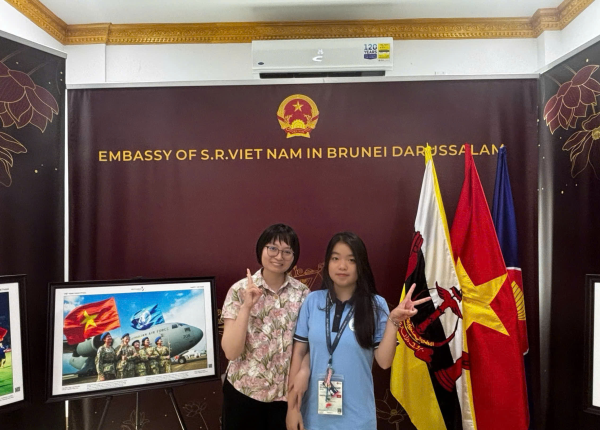 SINH VIÊN KHOA KINH DOANH TRẢI NGHIỆM HỌC TẬP QUỐC TẾ